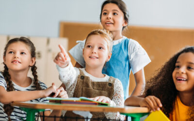 10 Fun Games to Play While Waiting with Kids