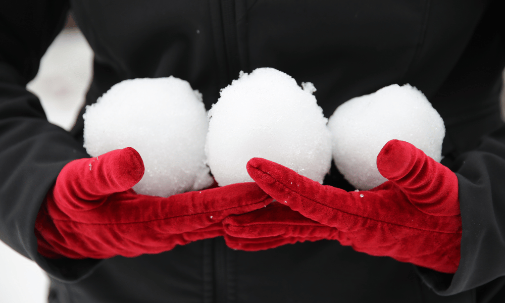 Snowball Toss